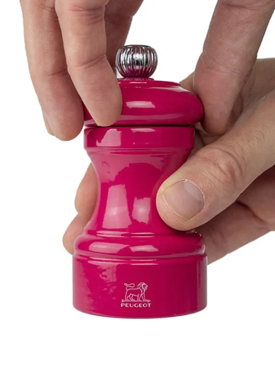 Peugeot Saveurs Bistro Moulin à sel manuel en bois laqué, rose bonbon, 10 cm - 4" -> Envie De Couleurs|Moulins À Sel Et Salières