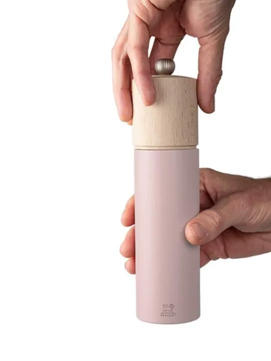 Peugeot Saveurs Boreal Moulin à sel manuel en bois, rose pétale, 21cm -> Envie De Design|Envie De Couleurs