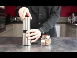Peugeot Saveurs Lanka Moulin-shaker cannelle en inox 22 cm - 8 3/4” -><noscript><img width=