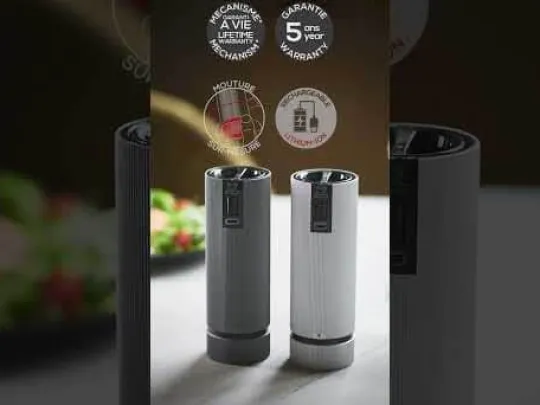 Peugeot Saveurs Line electrique Moulin à poivre électrique rechargeable u'select, batterie lithium-ion, carbone, 15 cm - 6in. -> Idées Cadeaux -100€|Envie De Design