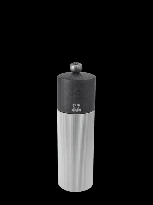 Peugeot Saveurs Line Moulin à sel manuel, alu et graphite, 18 cm - 7in -> Envie De Design|Moulins À Sel Et Salières